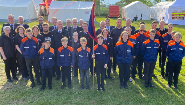 Goldene Nadel für großes Engagement 